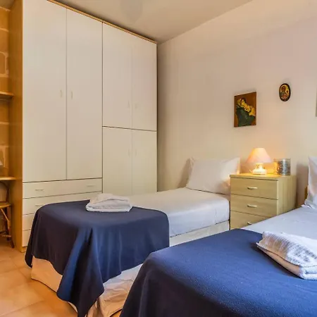 Dolmen Court - 2bed W Pool By Homely Lejlighed